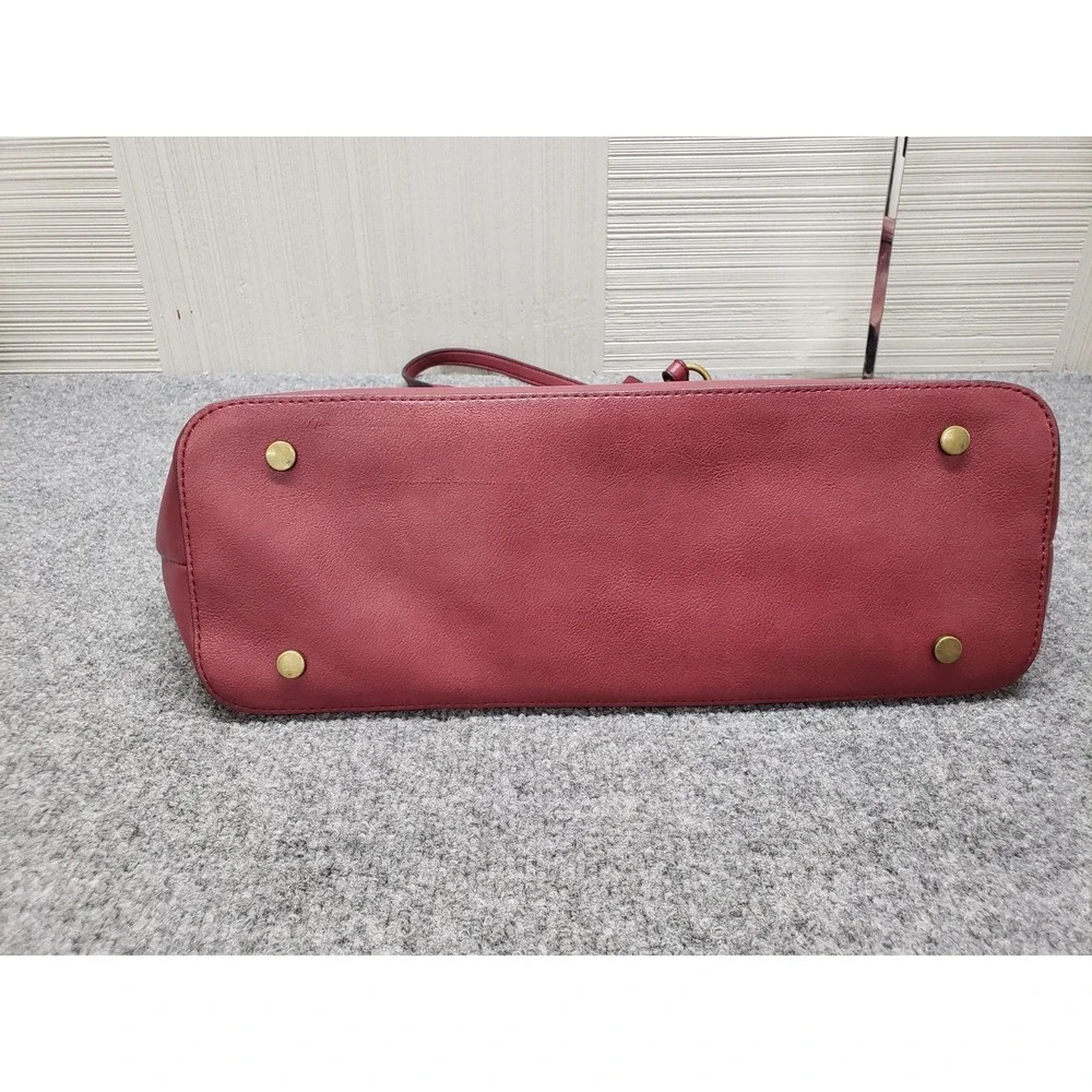 Frye And Co Women Handbag Maroon Snap Inner Pocket Lined Gold Ring Hardware City
